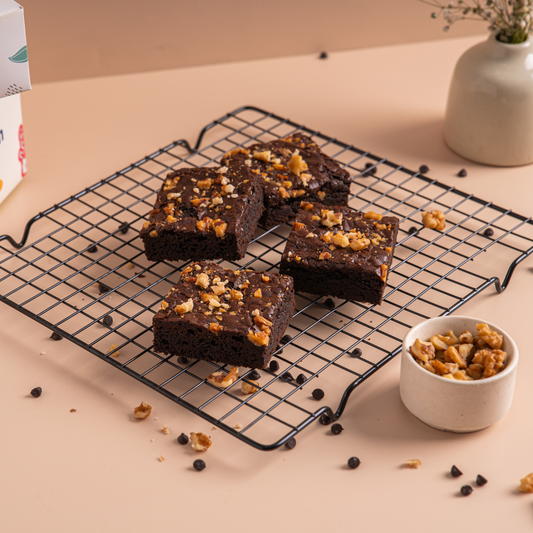A Fudgy Walnut Brownie Gurgaon & Delhi NCR | Cakofy