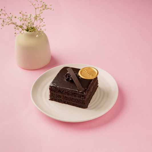 A Rich Chocolate Truffle Pastry Gurgaon & Delhi NCR | Cakofy